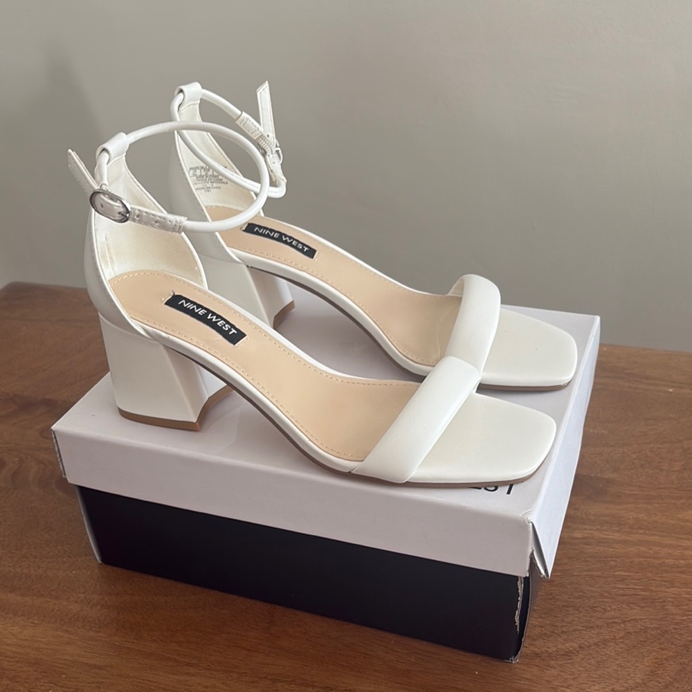 Nine West White Heels Elegant and Versatile